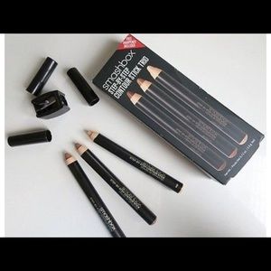 SMASHBOX Step by Step Contour Stick Trio.